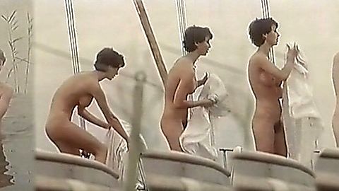 Pic: Michèle Marian in Gelb ist nicht nur die Farbe der Sonne (1979)