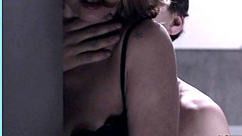 Pic: Najwa Nimri in The Method (2005)