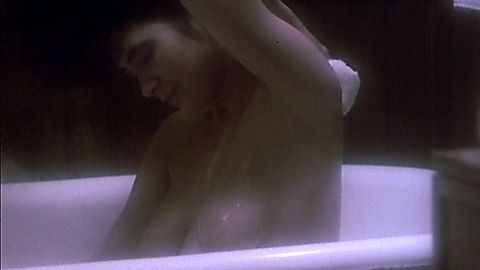 Pic: Jennifer Ashley in The Man Who Loved Women (1983)