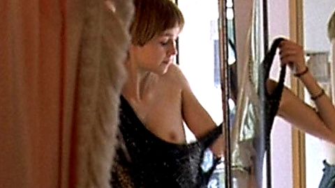 Pic: Nutsa Kukhianidze in The Good Thief (2002)