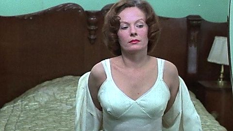 Pic: Delphine Seyrig in Jeanne Dielman, 23, quai du Commerce, 1080 Bruxelles (1976)