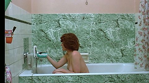 Pic: Delphine Seyrig in Jeanne Dielman, 23, quai du Commerce, 1080 Bruxelles (1976)