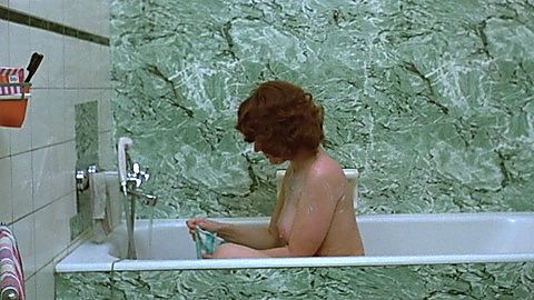 Pic: Delphine Seyrig in Jeanne Dielman, 23, quai du Commerce, 1080 Bruxelles (1976)
