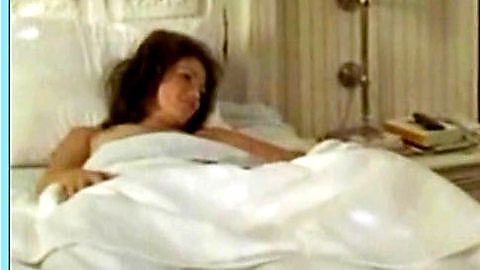 Pic: Sabine Vitua in Klinik unter Palmen (1996)