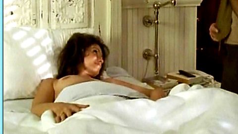 Pic: Sabine Vitua in Klinik unter Palmen (1996)