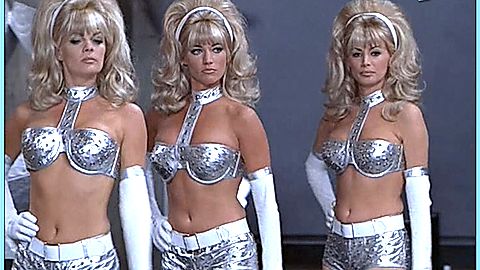 Pic: Donna W. Scott in Austin Powers: International Man of Mystery (1997)