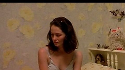 Pic: Miranda Otto in Love Serenade (1996)
