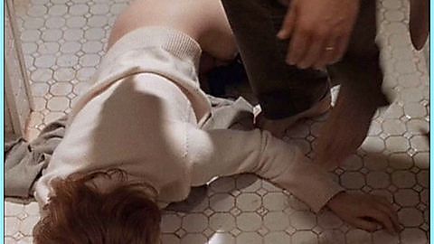 Pic: Emily Bergl in Chasing Sleep (2000)