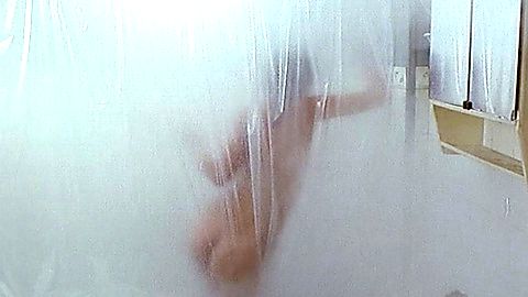 Pic: Anémone  in Le Père Noël est une ordure (1982)