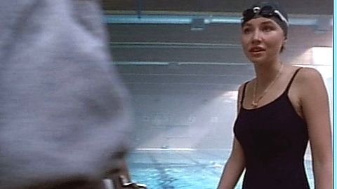 Pic: Sarah Chalke in I've Been Waiting for You (1998)