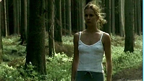 Pic: Lisa Martinek in Der Mann von nebenan (2002)