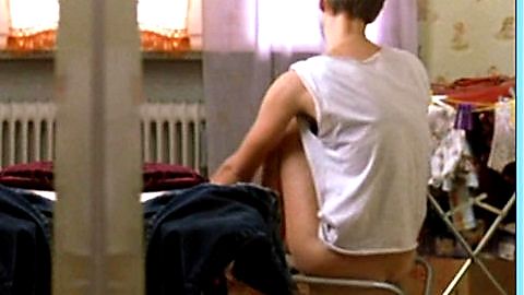 Pic: Heike Makatsch in Naked (2002)