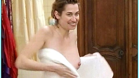 Pic: Emmanuelle Devos in Le temps perdu (2001)