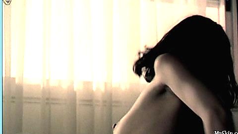 Pic: Ariadna Gil in Nueces para el amor (2000)