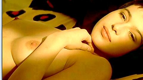 Pic: Ariadna Gil in Amo tu cama rica (1991)