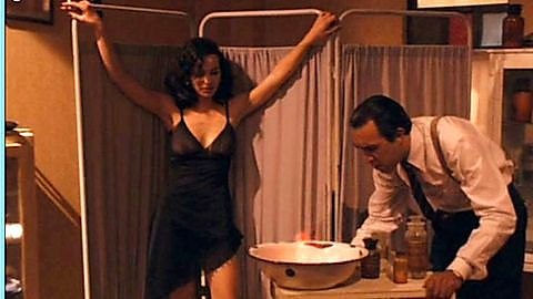 Pic: Ariadna Gil in La virgen de la lujuria (2002)