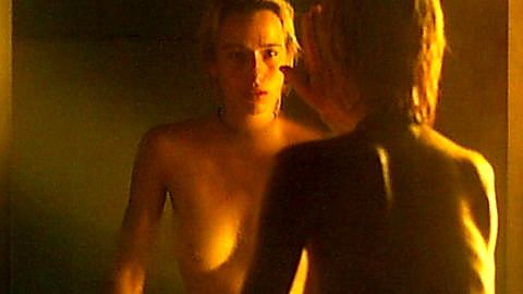 Pic: Ariadna Gil in Antártida (1995)