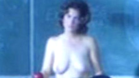 Pic: Simone Kerrick in Mumford (1999)