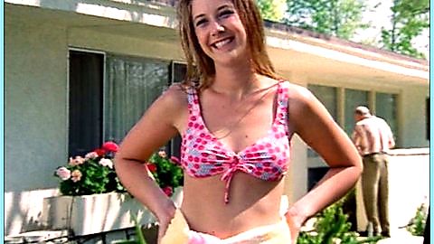 Pic: Lindsey Brooke in Big Brother Trouble (2000)