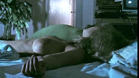 Pic: Terri Susan Smith in Basket Case (1982)