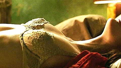 Pic: Natalia Verbeke in Dot the I (2003)