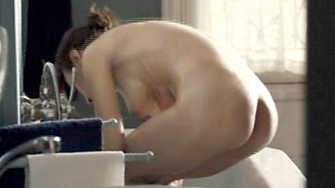 Pic: Natalia Verbeke in The Women on the 6th Floor (2011)