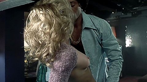 Pic: Erin Wright in Bones (2001)