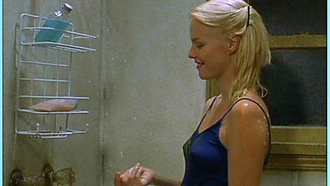 Pic: Melissa Sagemiller in Soul Survivors (2001)
