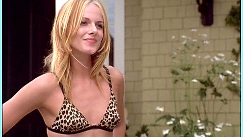Pic: Monet Mazur in Kiss the Bride (2002)