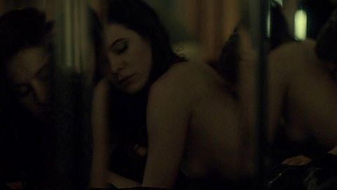 Pic: Caroline Dhavernas in Hannibal