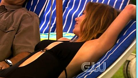 Pic: Stephanie Niznik in Life Is Wild (2007)