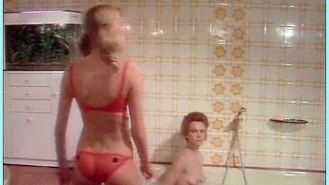 Pic: Cinzia Monreale in Quel movimento che mi piace tanto (1975)