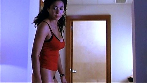 Pic: Vicenta N'Dongo in Los lobos de Washington (1999)