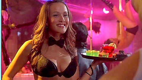 Pic: Crystal Lowe in National Lampoon's Going the Distance (2004)