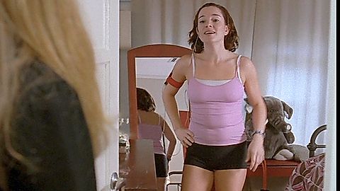 Pic: Marguerite Moreau in Wake (2009)