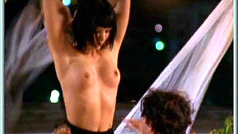 Pic: Jezebelle Bond in Palabras calientes (2001)
