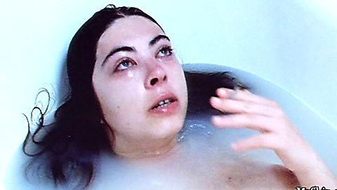 Pic: Marina de Van in See the Sea (1997)