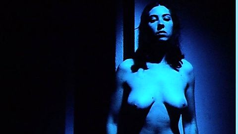 Pic: Marina de Van in See the Sea (1997)