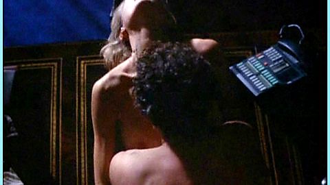 Pic: Mary Moore in Murder at 1600 (1997)
