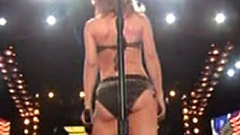 Pic: Kathy Griffin in VH1 Divas: Salute The Troops