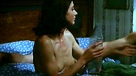 Pic: Thérèse Liotard in L' une chante, l'autre pas (1977)