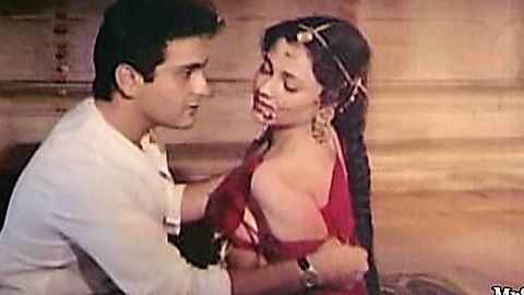 Pic: Mandakini  in Ram Teri Ganga Maili (1985)