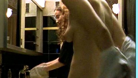 Pic: Yelda Reynaud in Girls Can't Swim (2000)