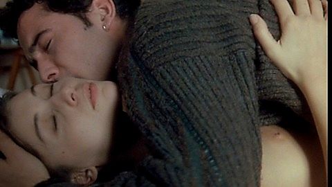 Pic: Veronica Logan in Maniaci sentimentali (1994)