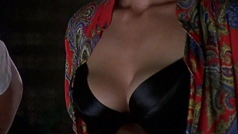 Pic: Anna Gunn in Nobody's Baby (2001)