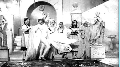Pic: Edwige Feuillère in Lucrezia Borgia (1935)