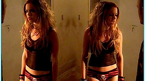 Pic: Isla Fisher in Dallas 362 (2003)