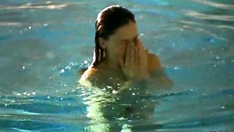 Pic: Mina Tander in Wen küsst die Braut? (2002)