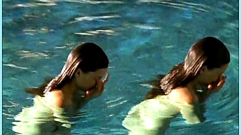 Pic: Mina Tander in Wen küsst die Braut? (2002)