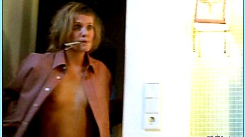 Pic: Anke Schwiekowski in Mädchen Mädchen! (2001)
